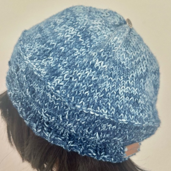 Hand Knits 2 Love Slouch Hat Beanie Beret Stonewashed Denim Flower Designer Chic - Picture 3 of 8